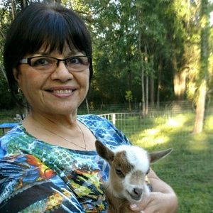 Meet your Posher, Christina